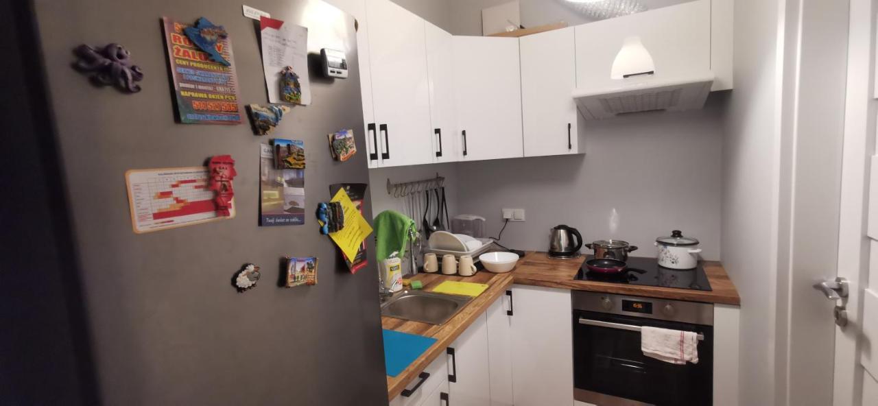 Nowy 1 Z 2 Pokoi W Mieszkaniu W Ursusie Warschau Exterior foto